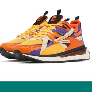 NWT Men’s FILA  Sandenal Trainers/Sneakers Sz. 9.5